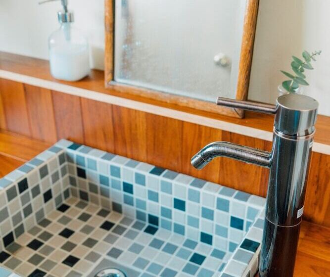 פנסיון Koya Backpackers