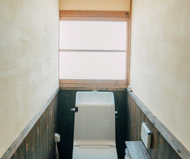 פנסיון Koya Backpackers