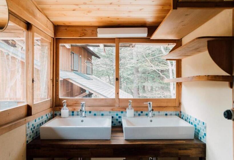 פנסיון Koya Backpackers