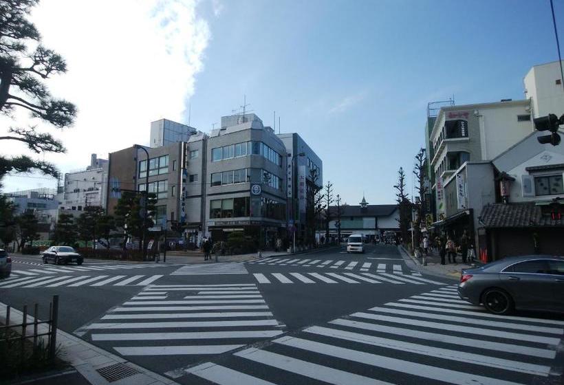 بنسيون Luna Inn