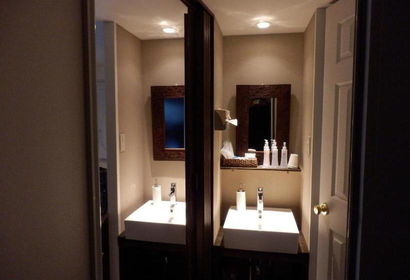 بنسيون Luna Inn