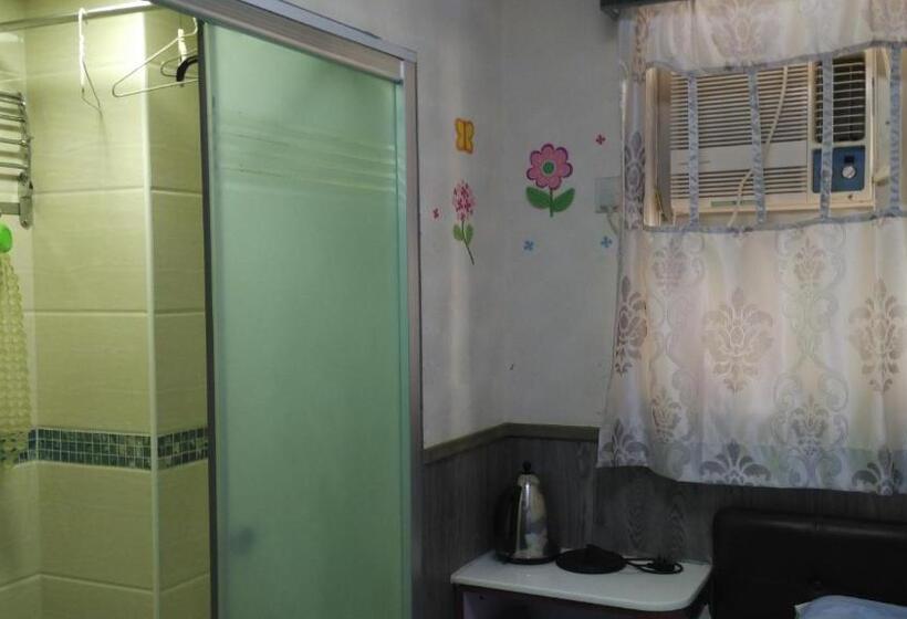 پانسیون Majestic 7 Guesthouse