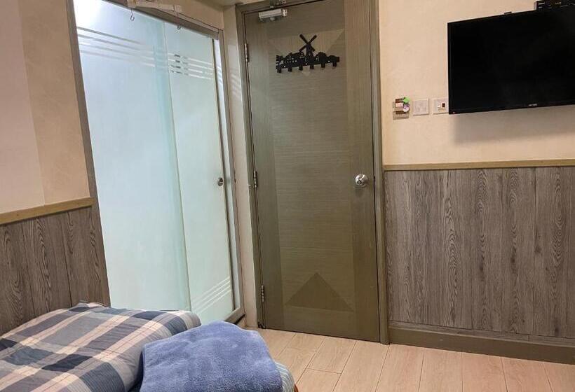 پانسیون Majestic 7 Guesthouse