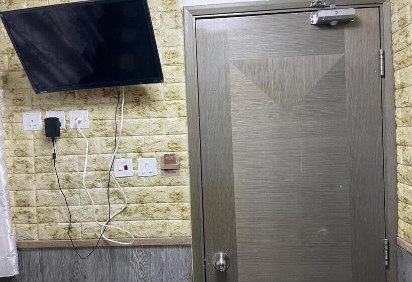 پانسیون Majestic 7 Guesthouse