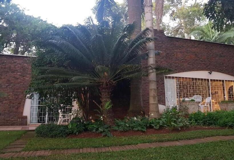 بنسيون Pecan Farm Guesthouse