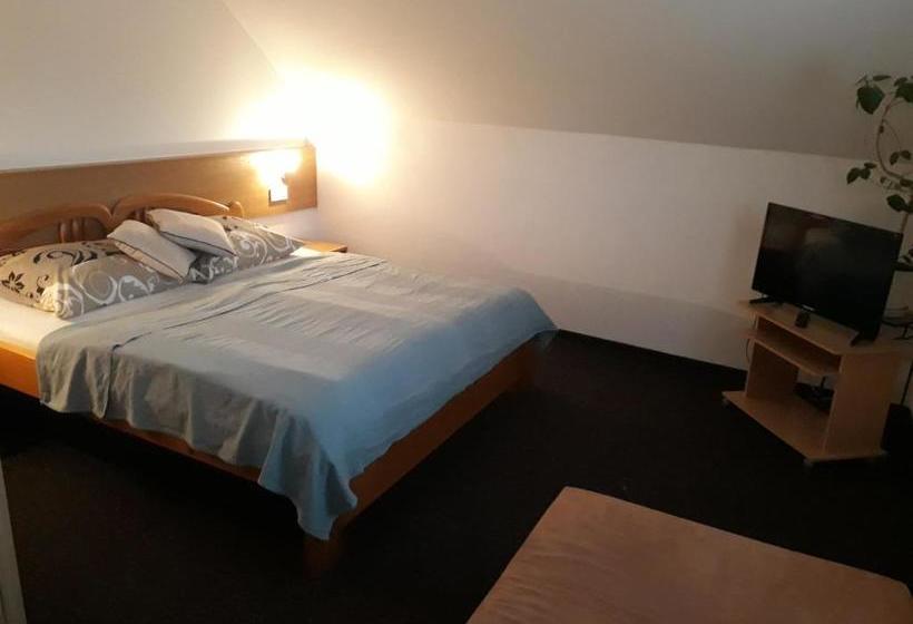 بنسيون Penzión Marco Polo