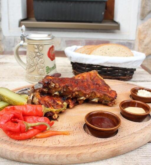 펜션 Restaurace & Penzion U Tří Jasanů