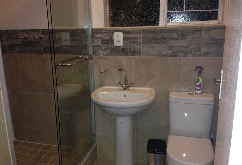 پانسیون Silver Plum Bnb