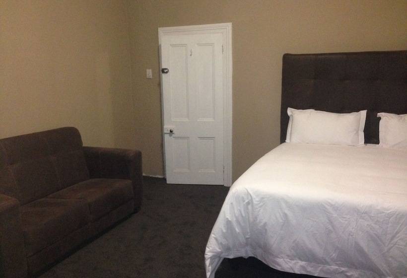 پانسیون Silver Plum Bnb