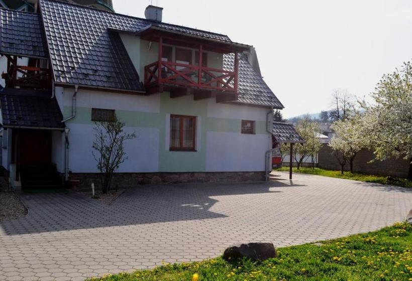 بنسيون Villa Silver Green