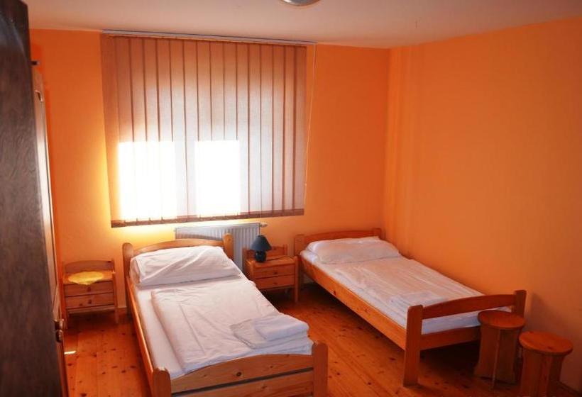 بنسيون Villa Silver Green