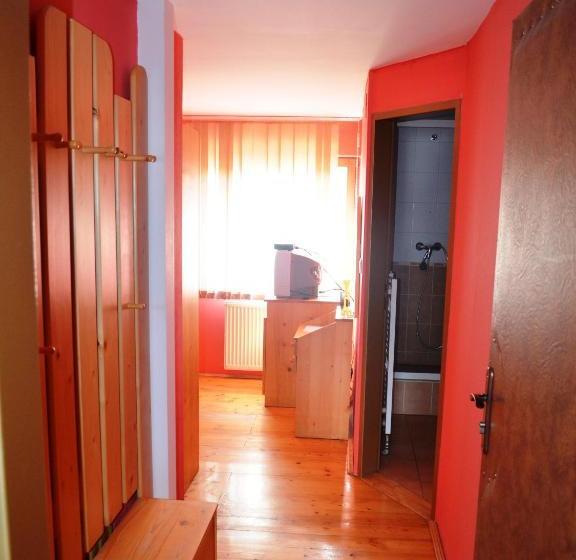 بنسيون Villa Silver Green