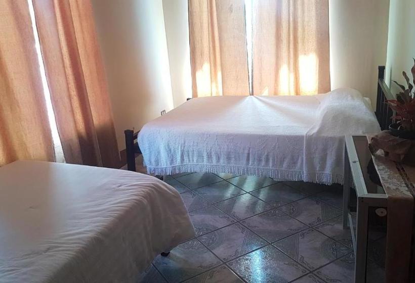 فندق صغير Casona Tica Linda