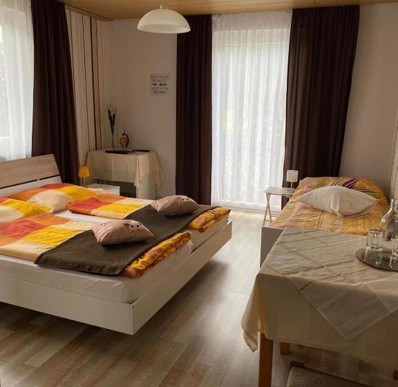 旅馆 Gasthaus Zum Stadtwald