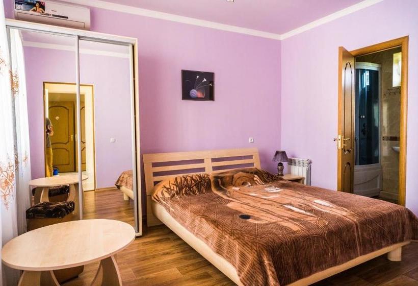 ユースホステル Guest House Naazove