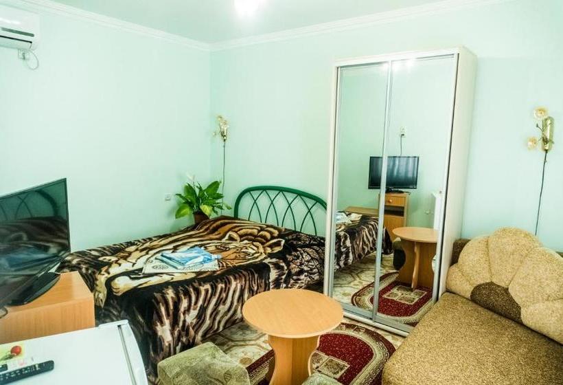 فندق صغير Guest House Naazove