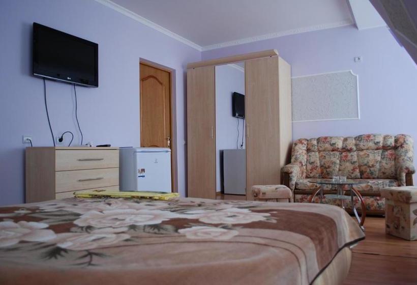 ユースホステル Guest House Naazove