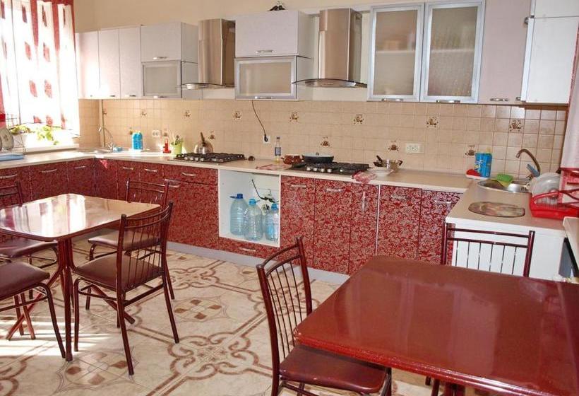 ユースホステル Guest House Naazove