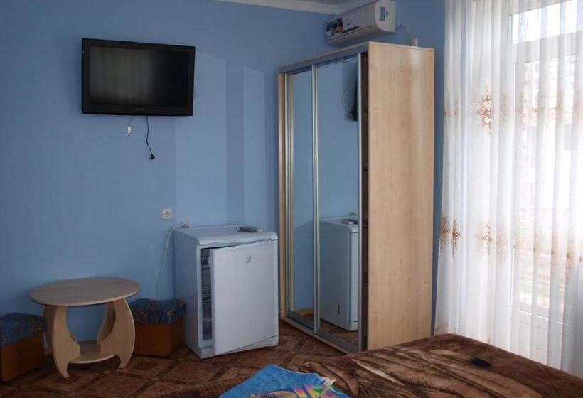 ユースホステル Guest House Naazove