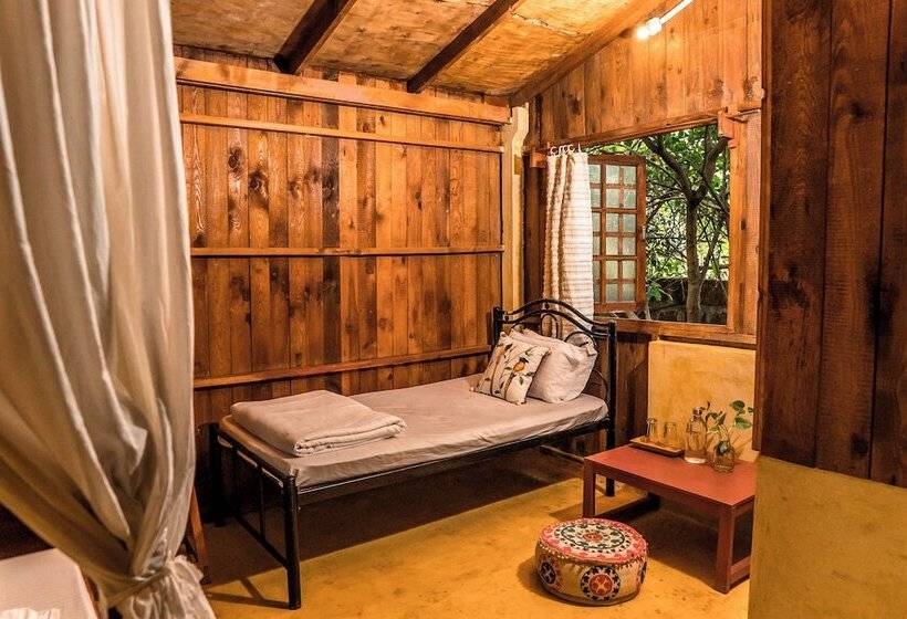 הוסטל Jamboree Creek Yoga