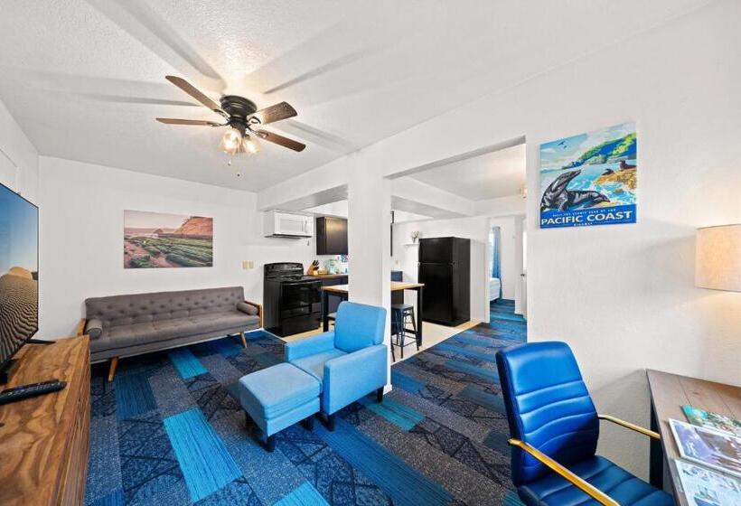 הוסטל Surf & Sand Inn