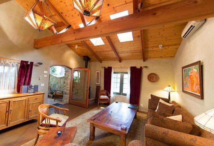 فندق صغير The Emerald Iguana Inn