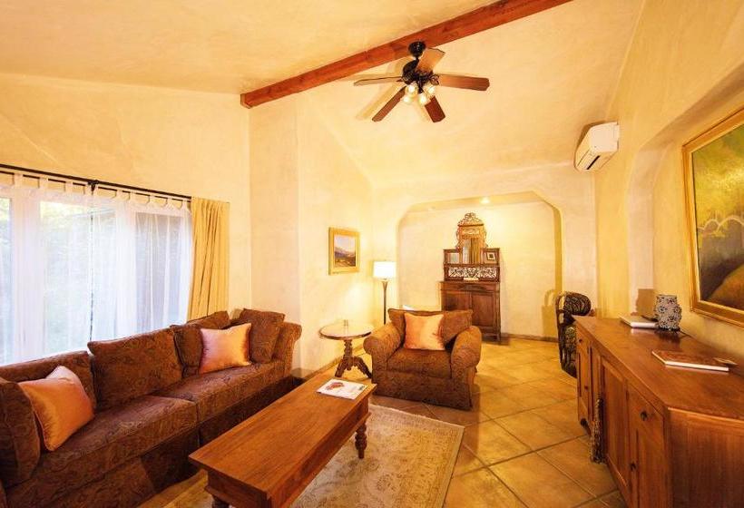 فندق صغير The Emerald Iguana Inn