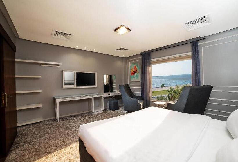 Golden Garden Al Corniche