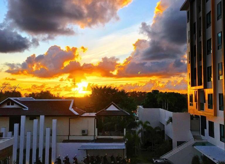 Happy Place Official