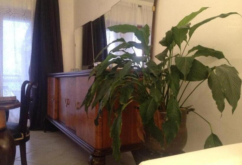 فندق Via Roma Suite