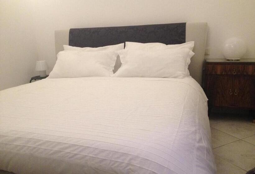 فندق Via Roma Suite