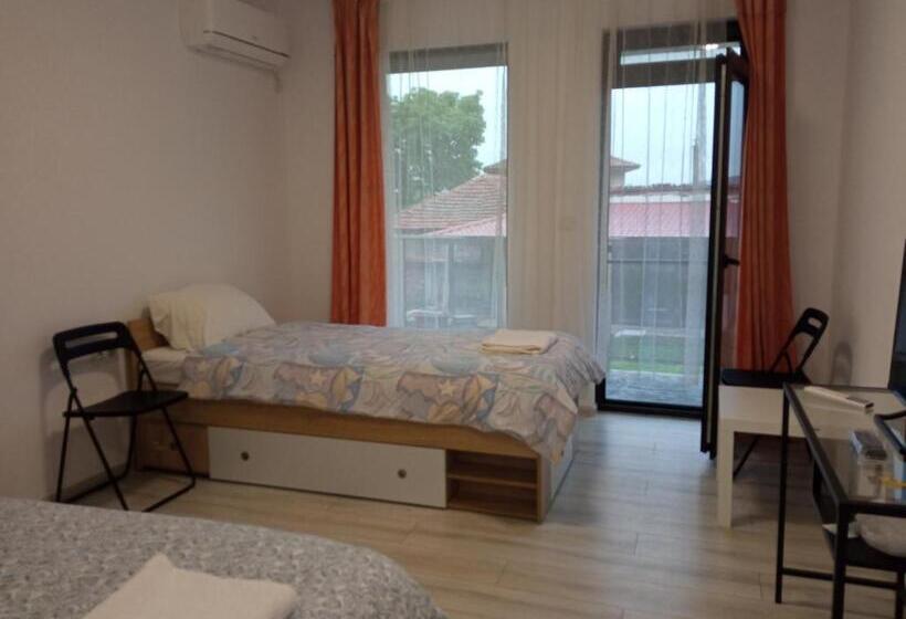 بنسيون Bobekova Kashta