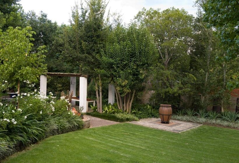 ペンション De Witt E Guest House