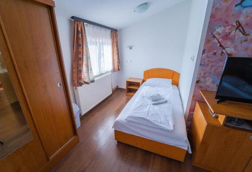 پانسیون Guest House Babilon