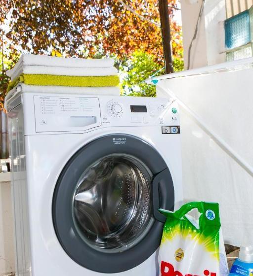 پانسیون Guest House Lavr