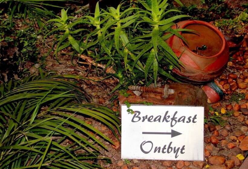 ペンション Lost Trail Bed And Breakfast