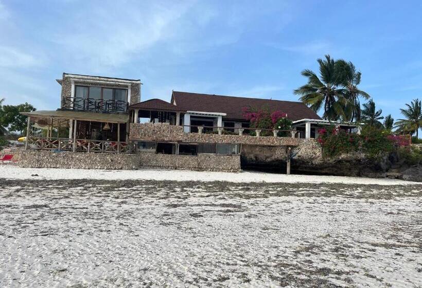 پانسیون Malcom Residence