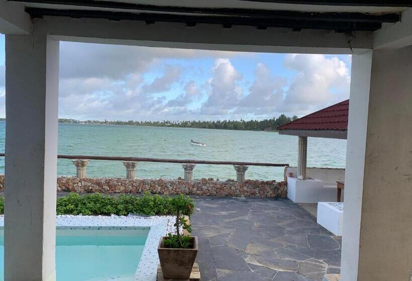 پانسیون Malcom Residence