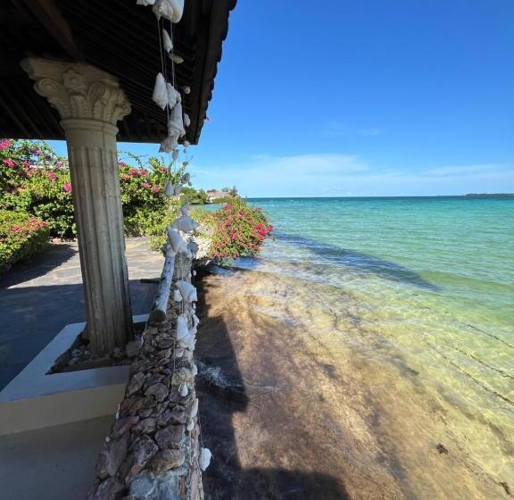 پانسیون Malcom Residence