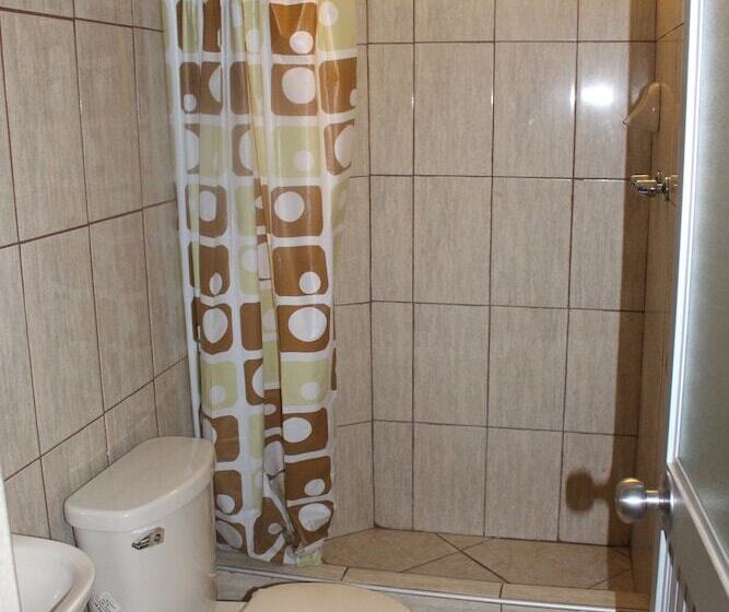 ペンション Posada De Percybal Lago Inn