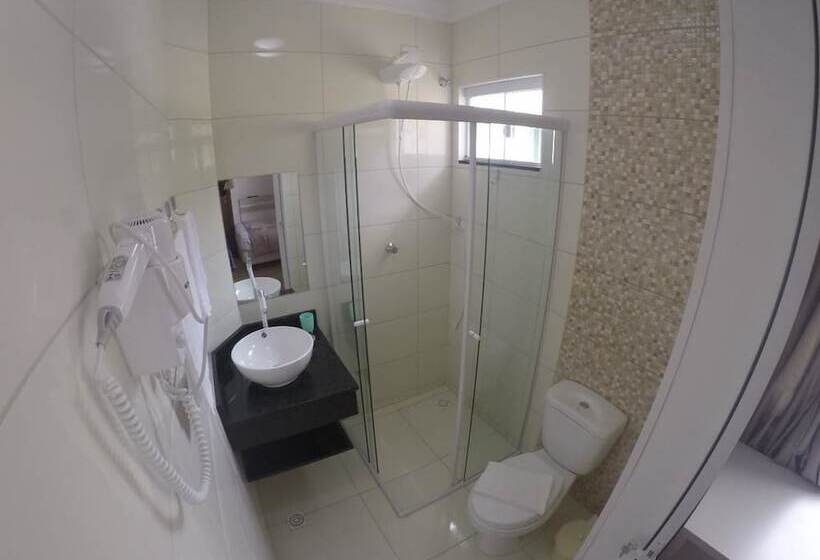 بنسيون Pousada Divino