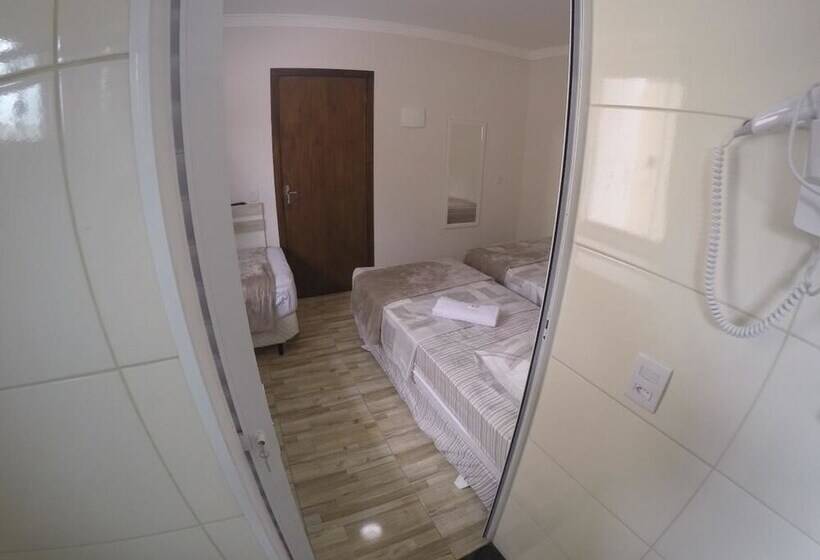 بنسيون Pousada Divino