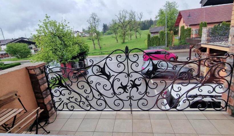 پانسیون Samarin črnomelj