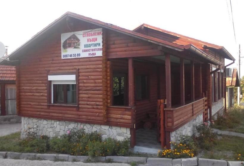 پانسیون Vyara Guest House