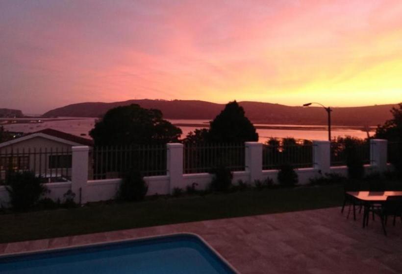 Пансион Westhill Luxury Guest House