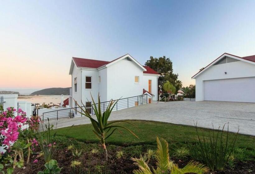 Пансион Westhill Luxury Guest House