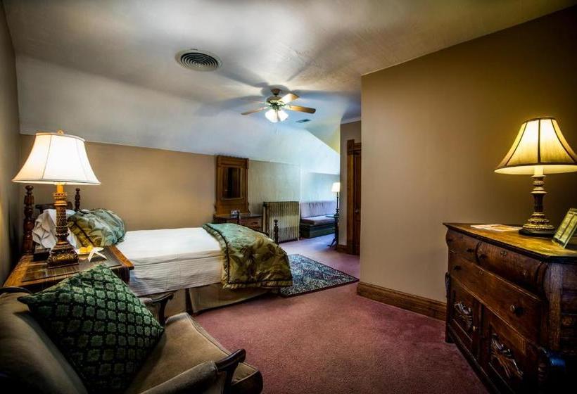 Общежитие The Rogers House Inn Bed And Breakfast