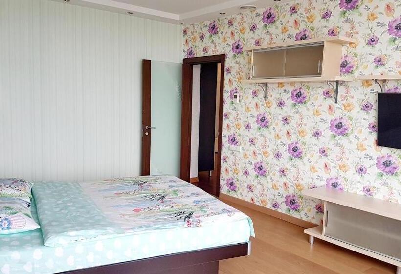 Best Apartments In Most City, River View