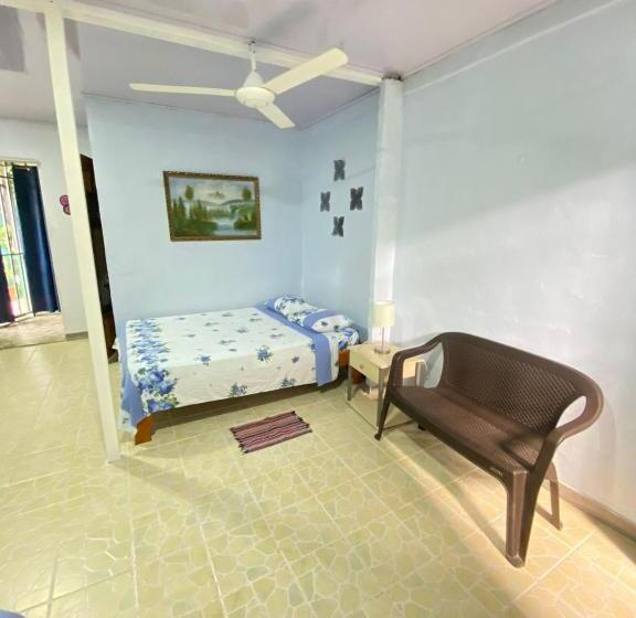 Blue Morpho House B&b