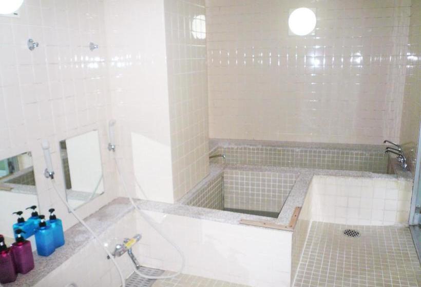 Capsule Hotel Honcho